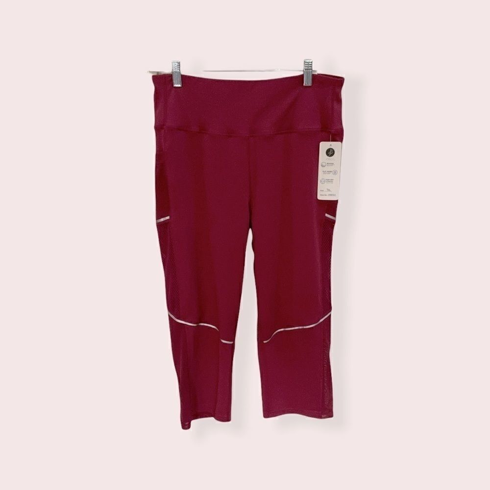 Otos Activewear Plus Size Capri Pants. Size 1XL